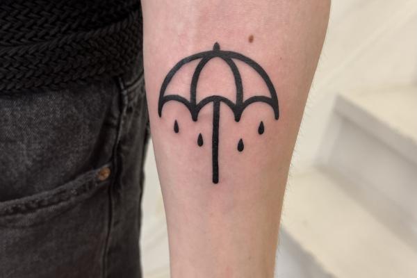 Blackwork Bring Me The Horizon Tattoo
