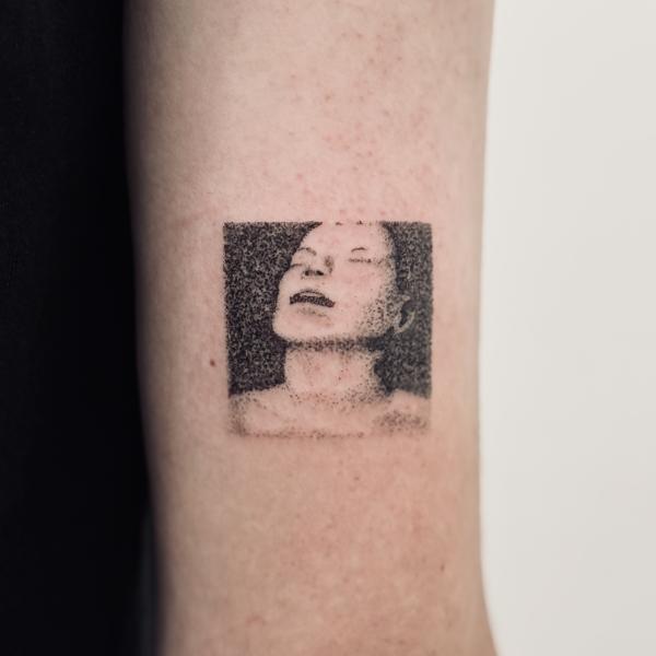 Blackwork Radiohead Tattoo