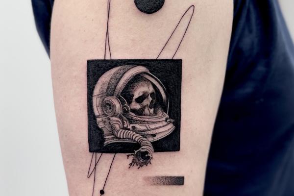 Blackwork Tattoo Astronaut