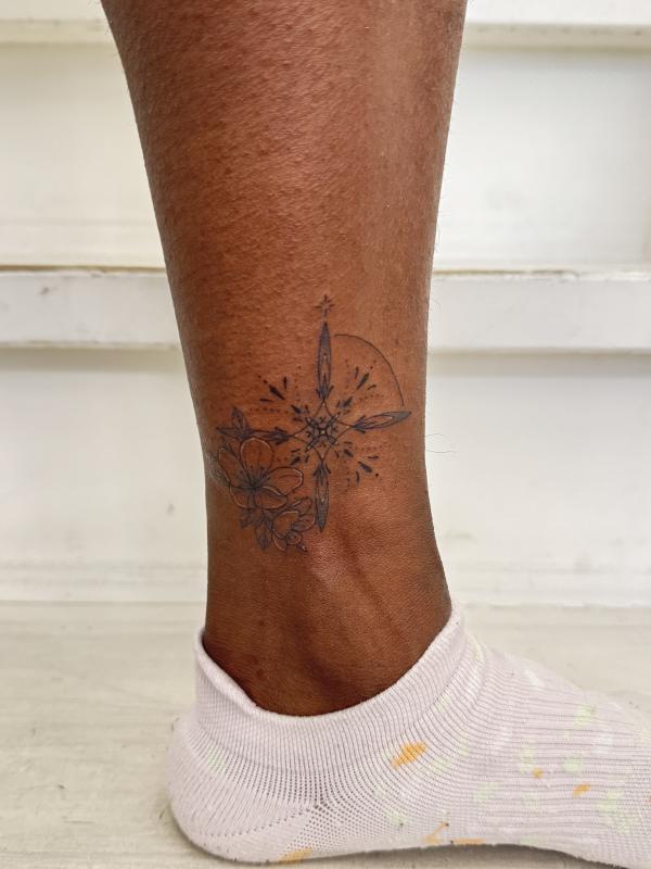 Fineline Compass Tattoo