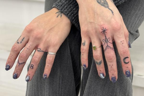 Fineline Finger Tattoo