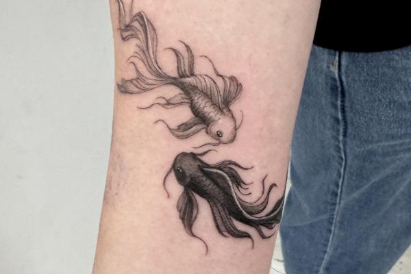 Fineline Microrealism Koi Fish