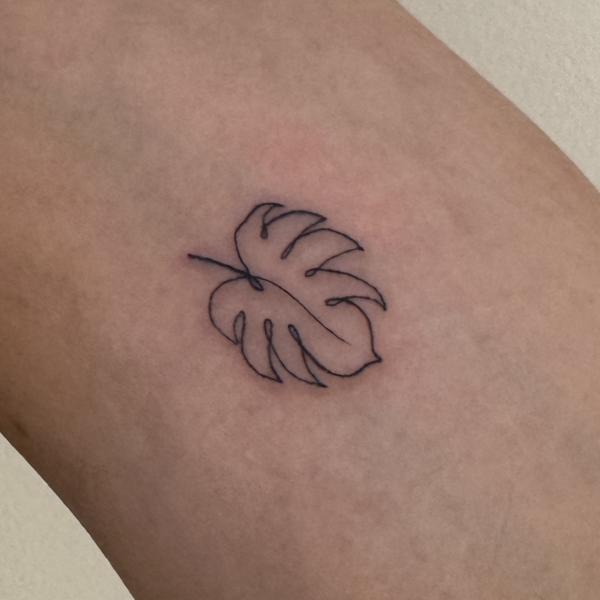 Fineline Single Line Tattoo Leaf