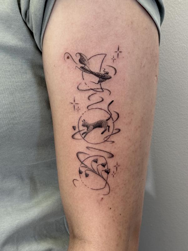 Fineline Tattoo Moonpositions with personal subjects