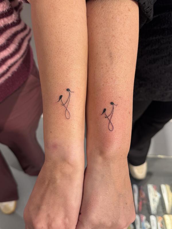 Fineline Tattoo Sisters