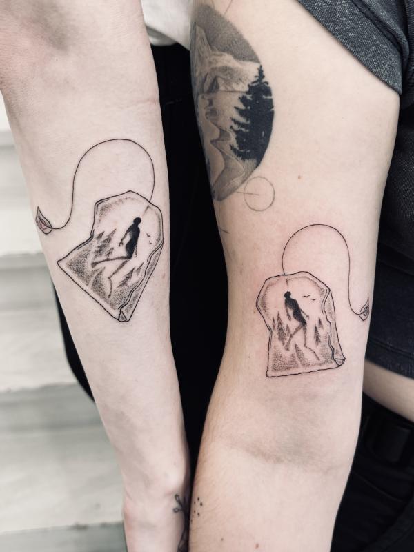 Fineline Teabag Diver Tattoo