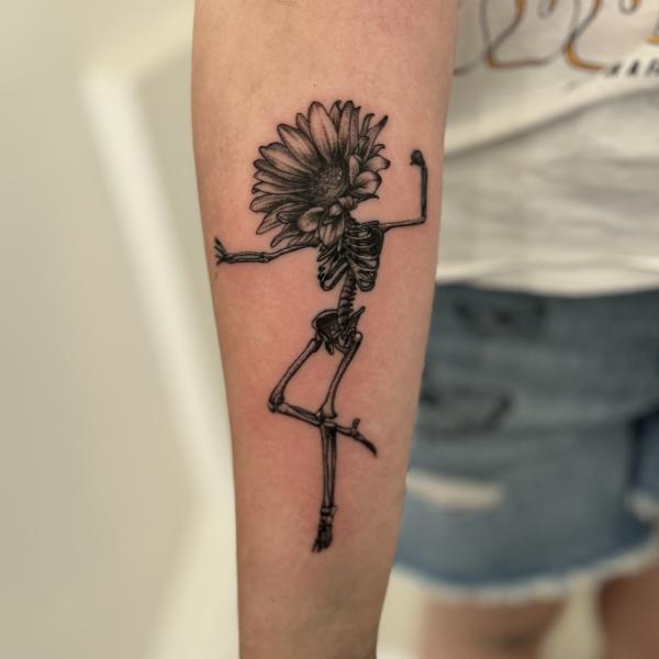 Skelly Flowerhead Sunflower 1