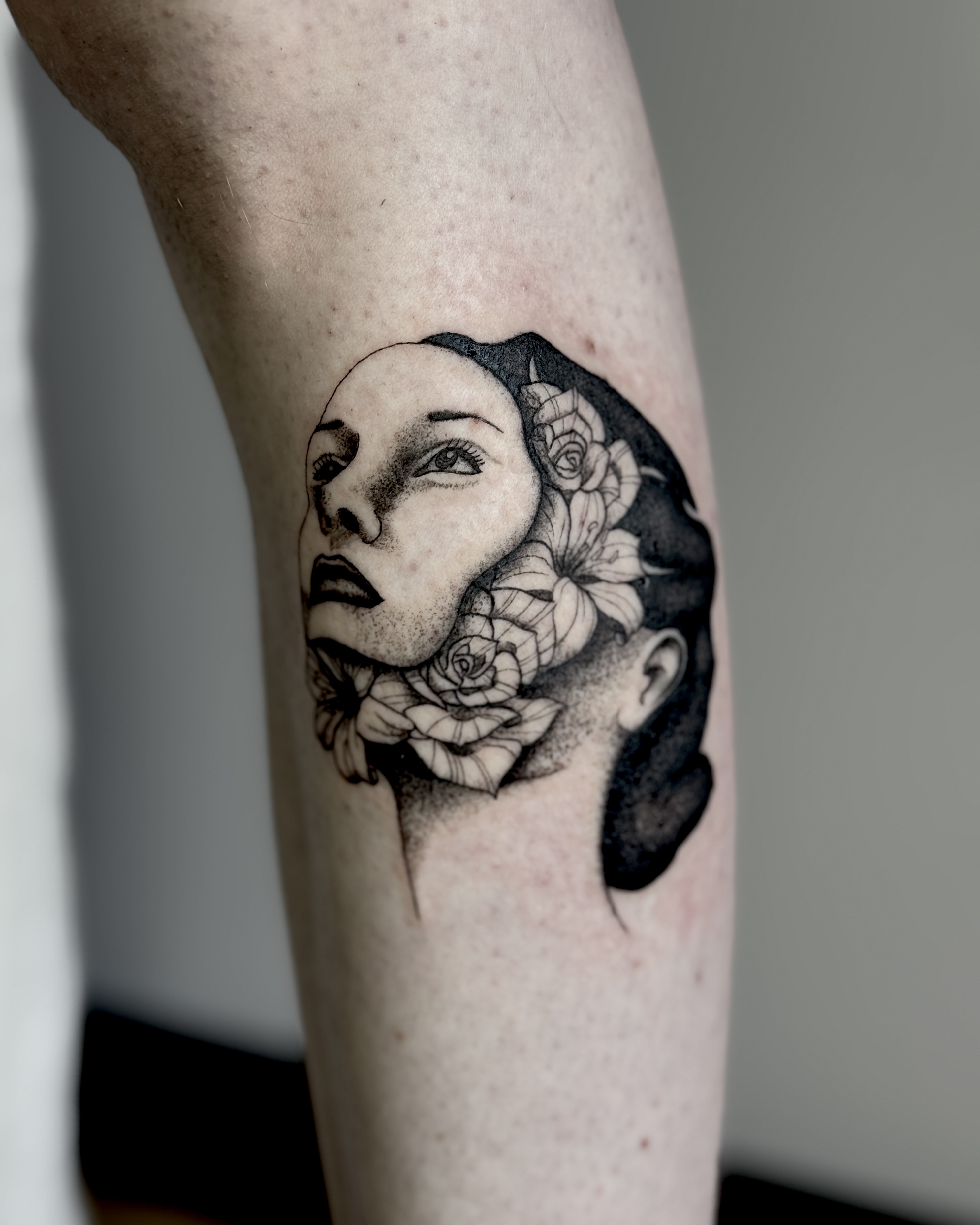 Surrealism Tattoo Floral Minds