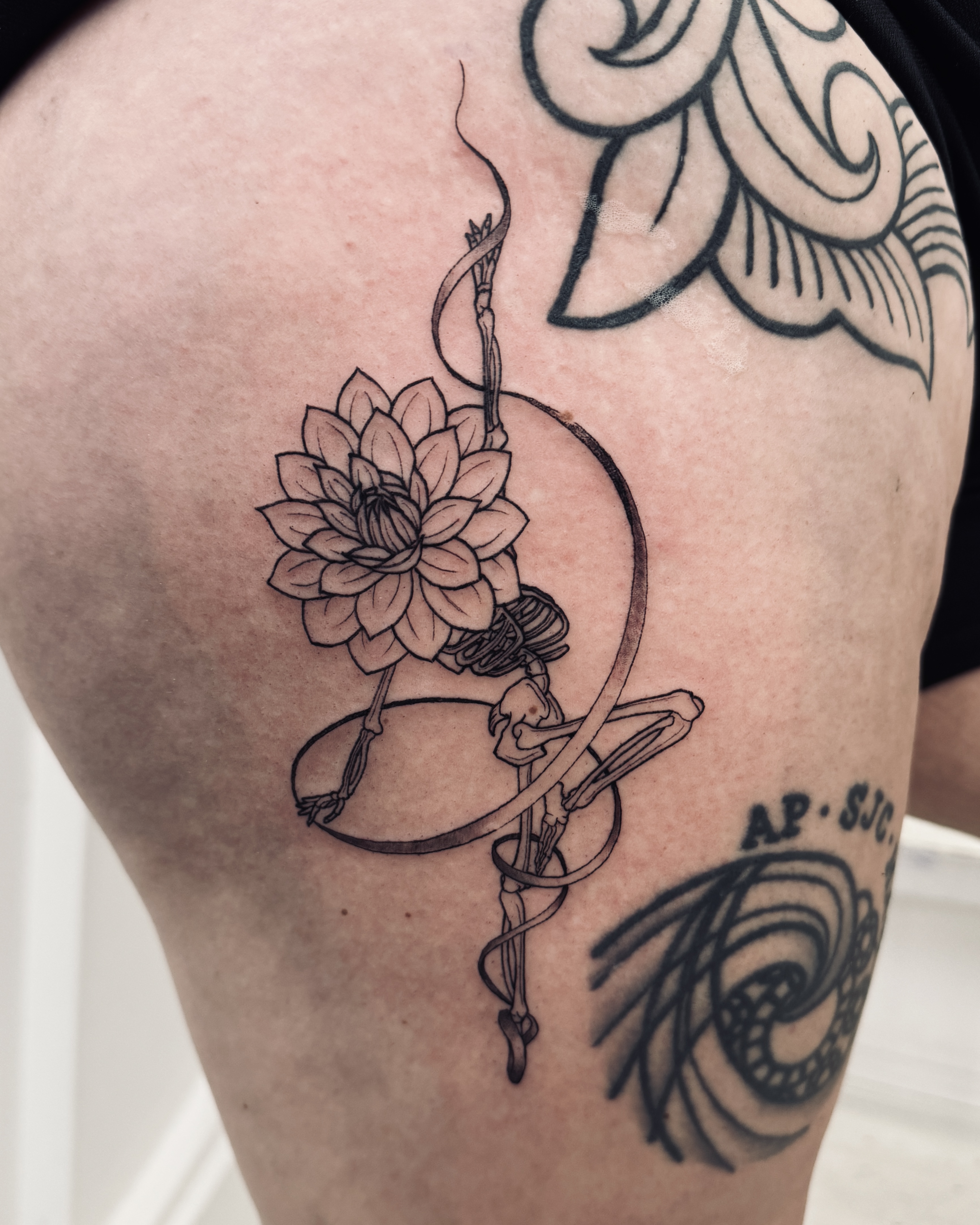 Surrealism Tattoo Skelly Flowerhead